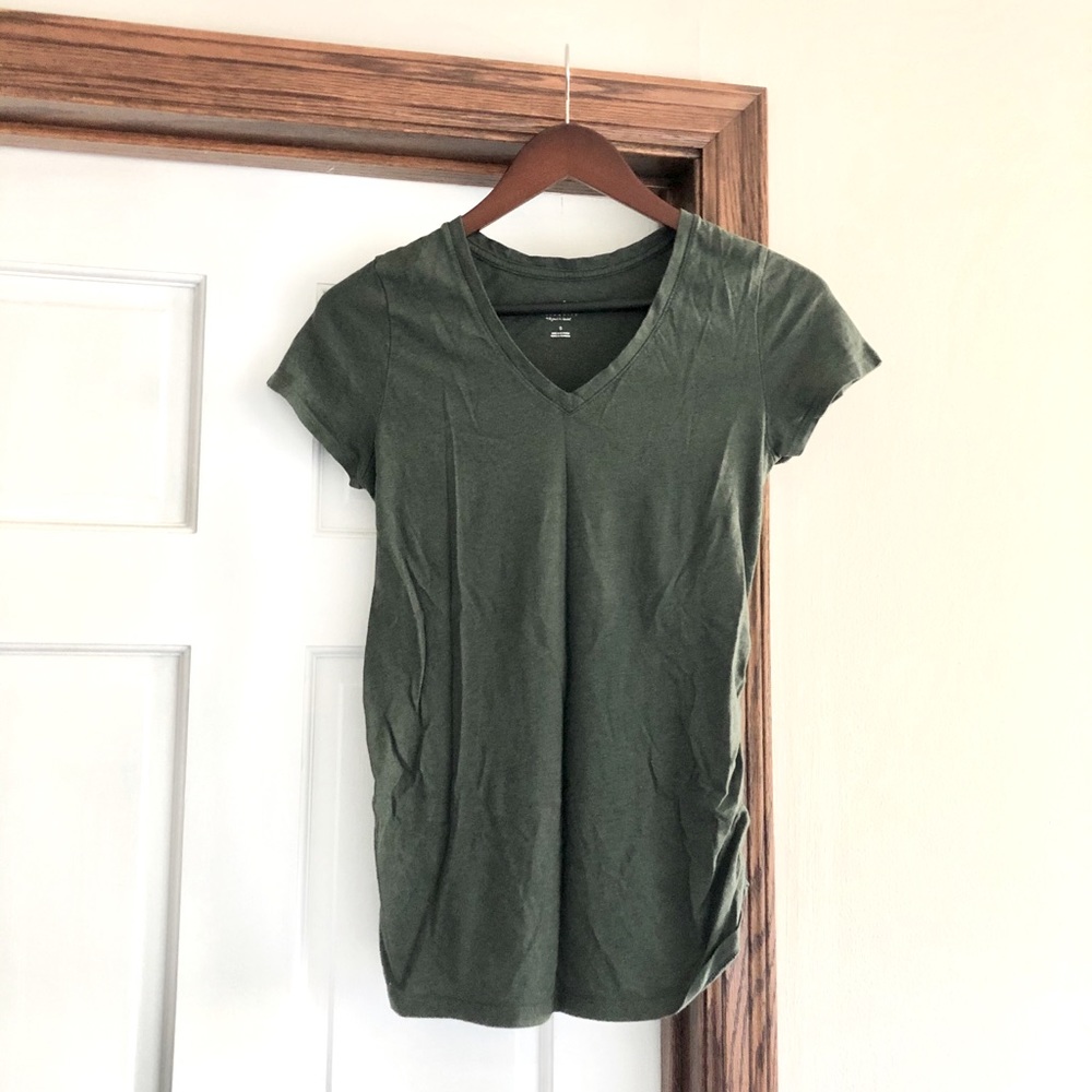 Maternity t shirt